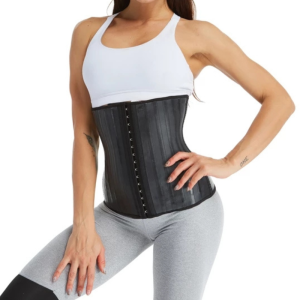 Svart latexmantel